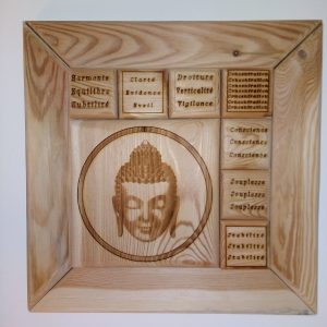 visage bouddha gravure sur bois